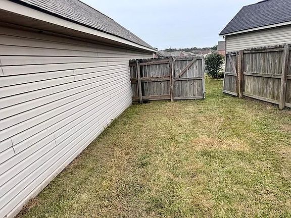 4th image of 11370 Ashwood Ct