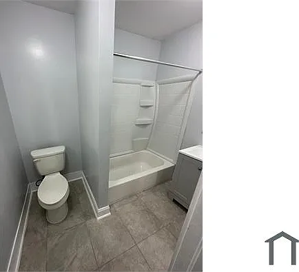130 E 5th St — Photo 9