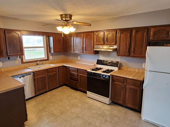 5th image of 7612 La Harve Dr