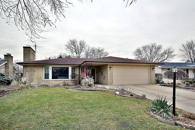 1st image of 5221 Clausen Ave