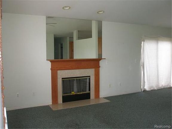 2nd image of 13920 Watersway Dr