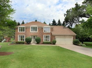 1968 Pleasant Hill Ln, Lisle, IL 60532