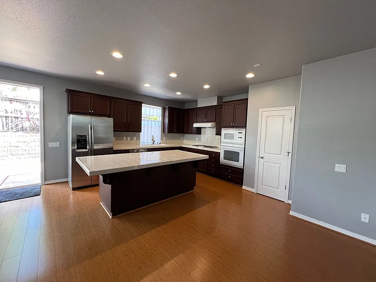 5264 Southcreek — Photo 3