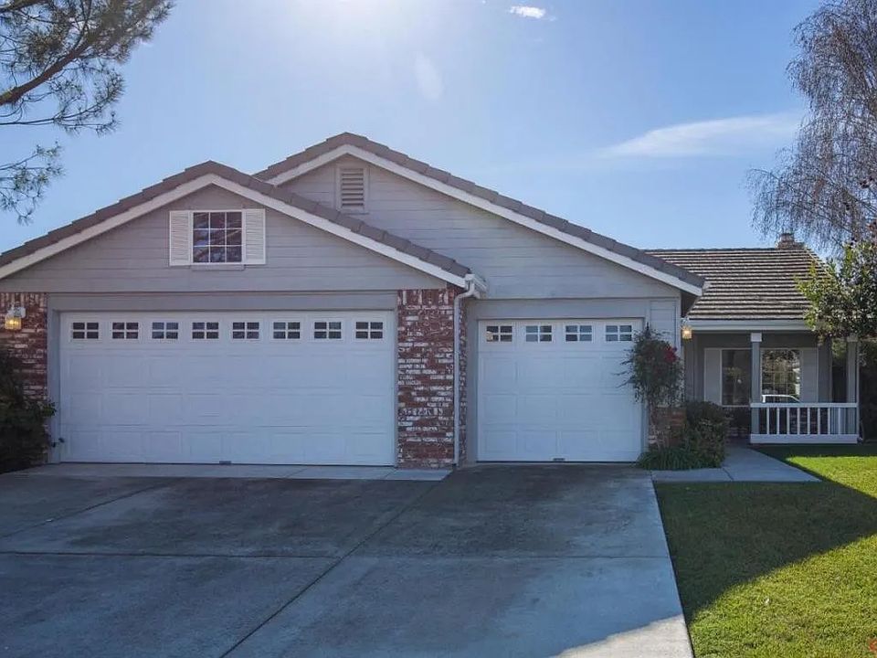 1st image of 434 Farmland Dr