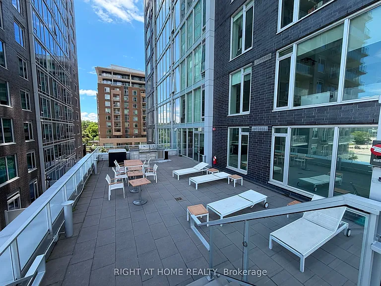 111 Champagne Ave S #309 — Photo 30