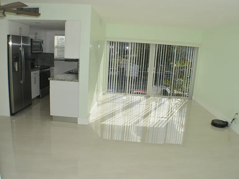 9300 W Flagler St #229 — Photo 2