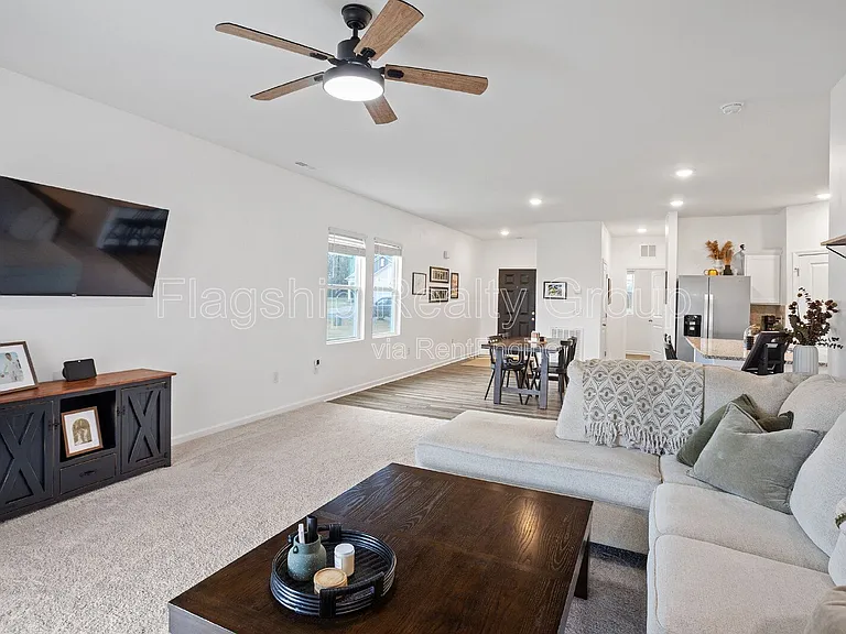 303 Kenison Way — Photo 15