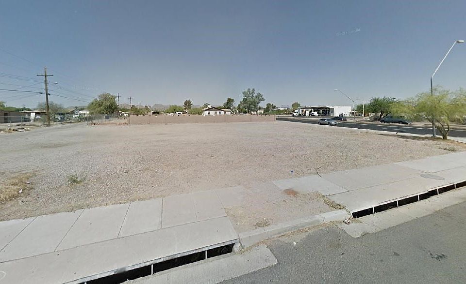 1st image of 1021 N Melrose Ave