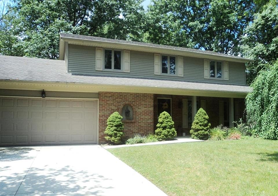1st image of 13757 Stonehenge Ct NW