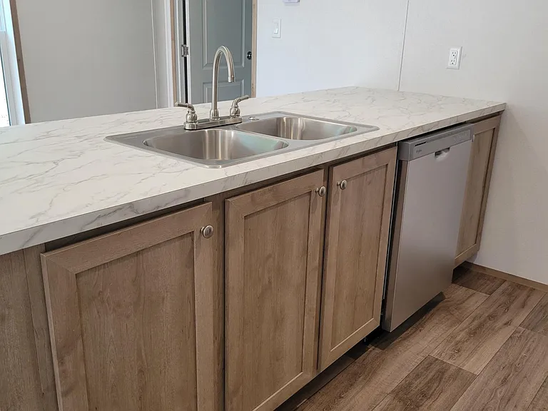 115 W Everett St — Photo 9