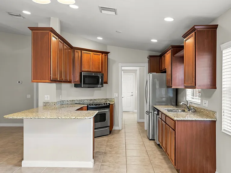 11972 Kajetan Ln — Photo 9
