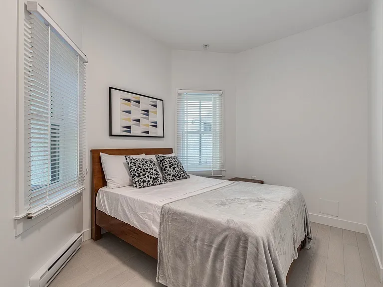 1431 Haro St #101 — Photo 11