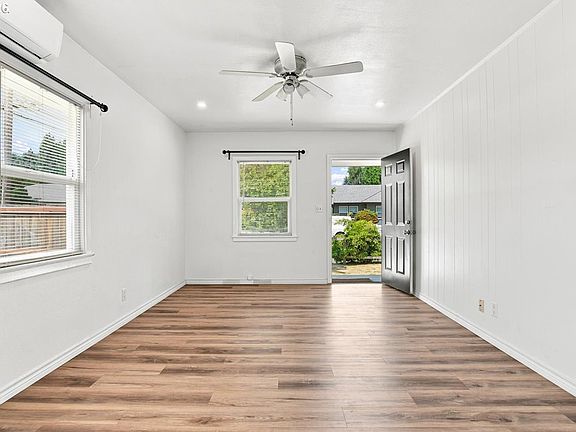 3rd image of 2809 Watson Ave