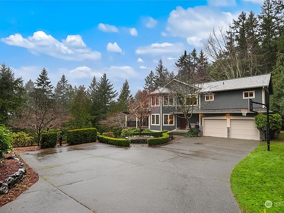 2nd image of 3522 77th Avenue NW