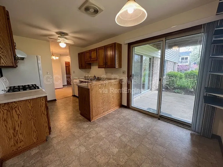 0N155 Windermere Rd #1001 — Photo 14