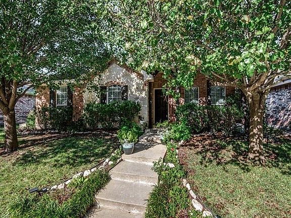 2nd image of 1623 Bur Oak Dr