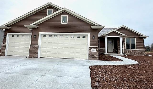1st image of N7984 Old Pond Ct