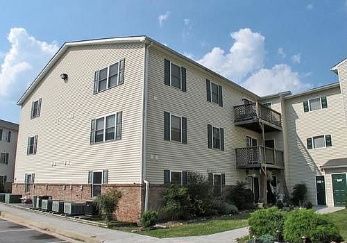 2nd image of 85 Hailey Ln APT C7