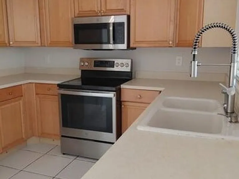 12280 Gingerwood Ln — Photo 1