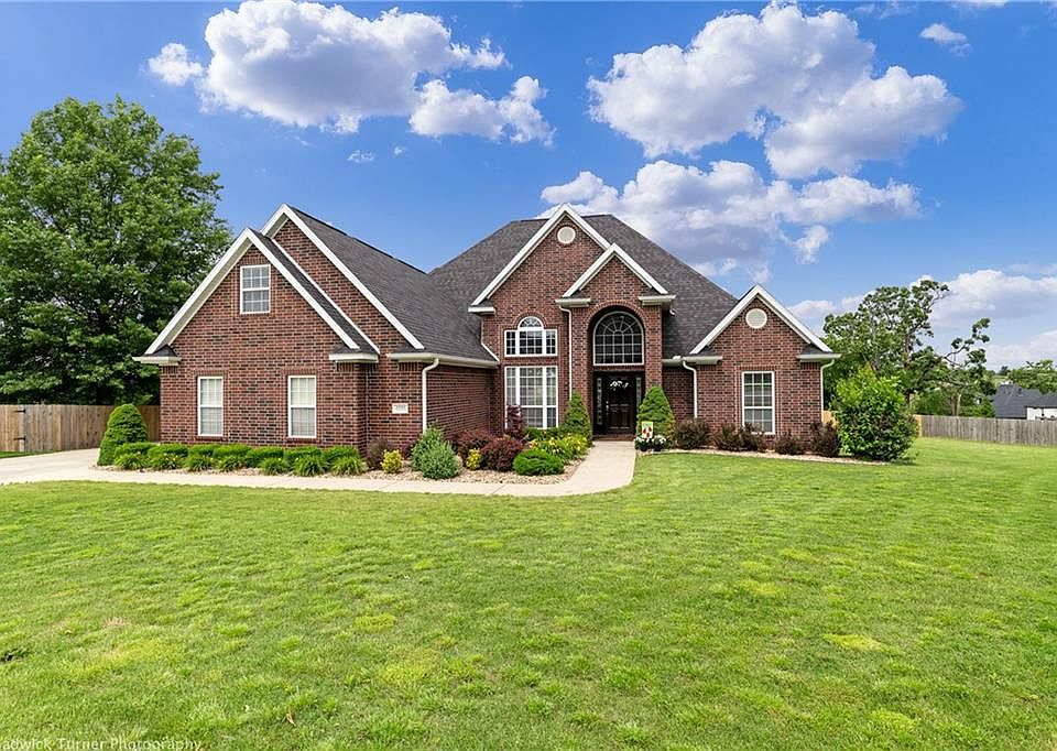 1st image of 4501 W Creekview Dr