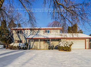 1206 Hillcrest Dr, Woodbury, MN 55125