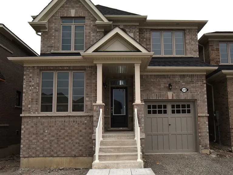 1378 Davis Loop N — Photo 1