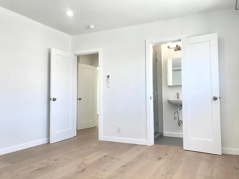515 Pier Ave #4 — Photo 19