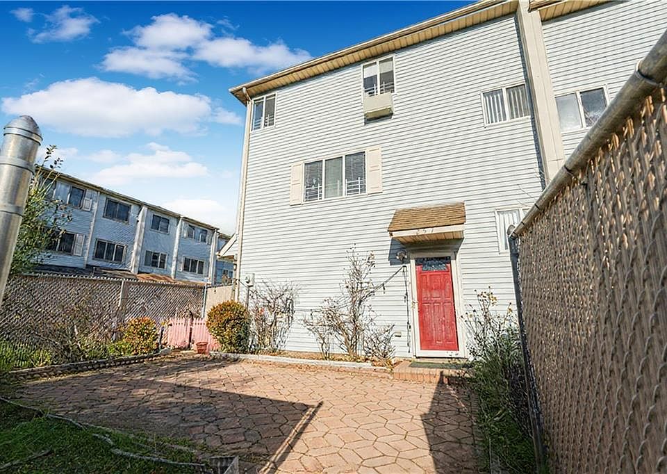 1st image of 257 Candon Ave