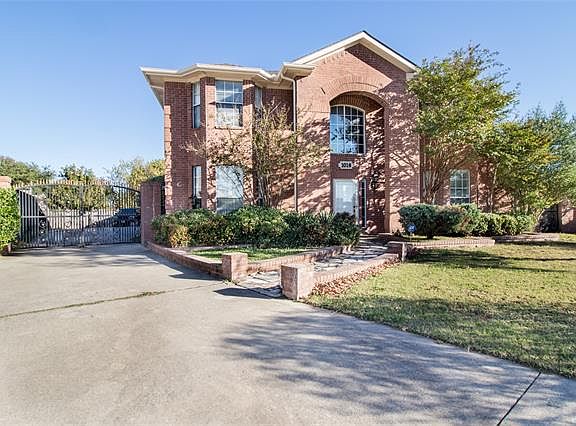2nd image of 1016 Hollaway Cir