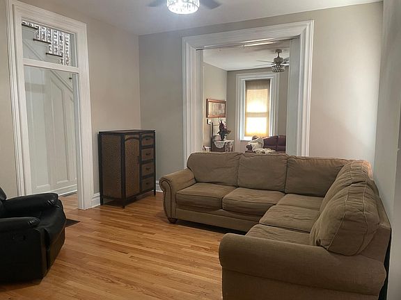 5th image of 3215 Iowa Ave