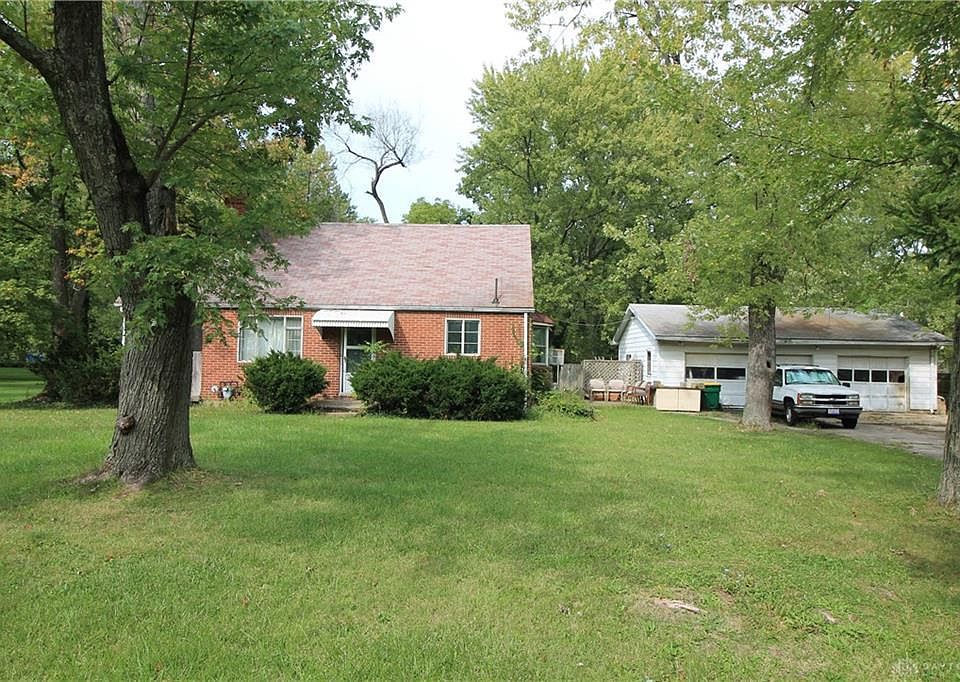 1st image of 7781 Lois Cir