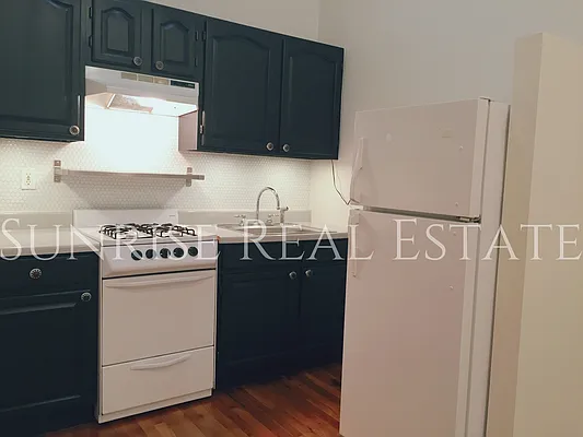 Rented by Sunrise Real Estate | media 24