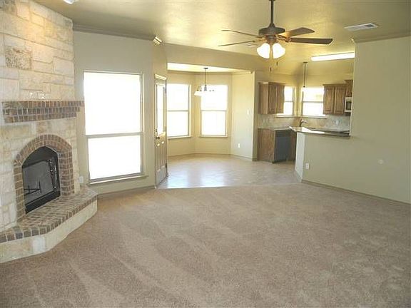 3rd image of 5816 Fair Hill Dr