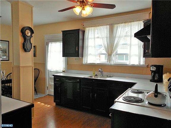 2nd image of 740 Harper Ave