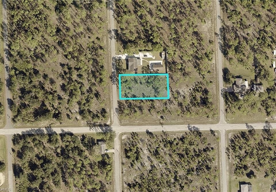 2nd image of 1002 Thompson Ave