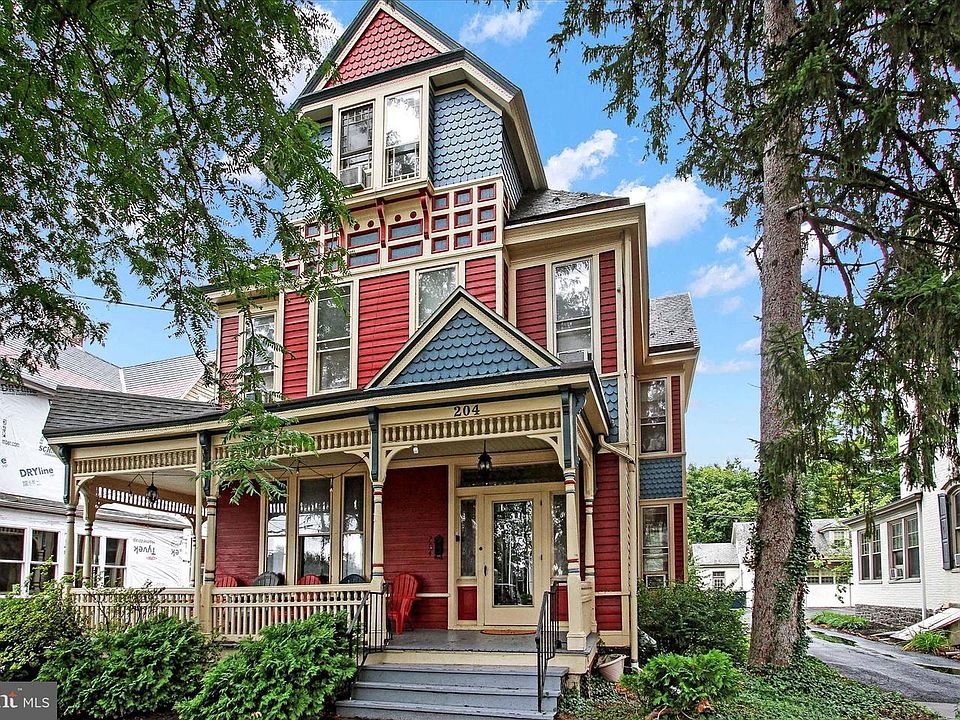 1st image of 204 Carlisle St