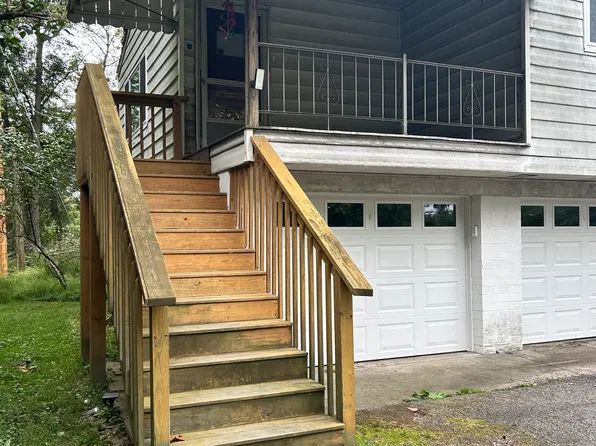 13 Pinewood Ter, Pittsburgh, PA 15237