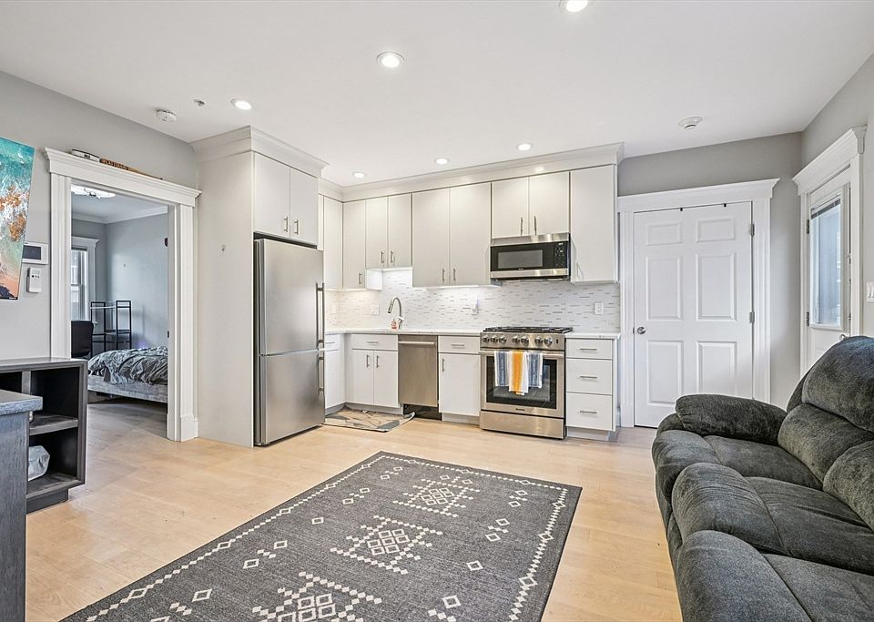 1st image of 600 Shirley St #4