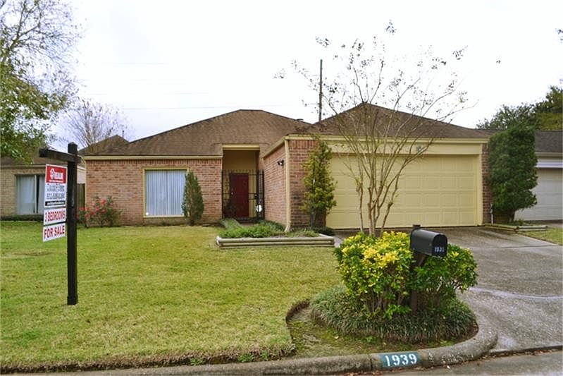 1st image of 1939 Ash Meadow Dr