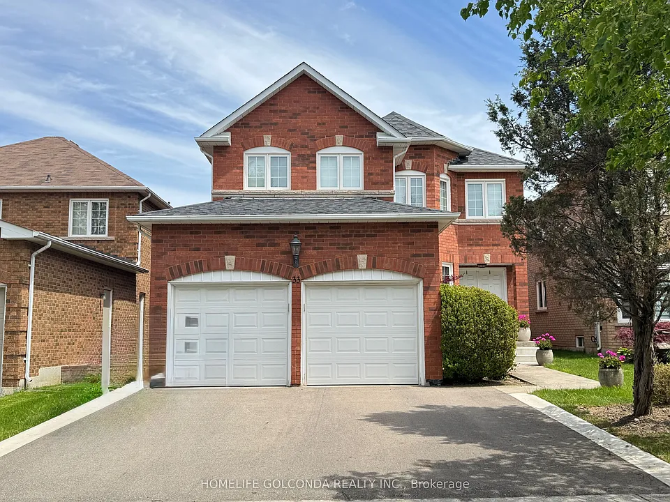 33 Hammerstone Cres