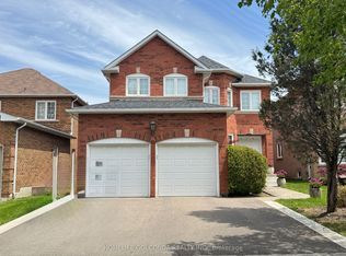 33 Hammerstone Cres, Vaughan, ON L4J 8B4