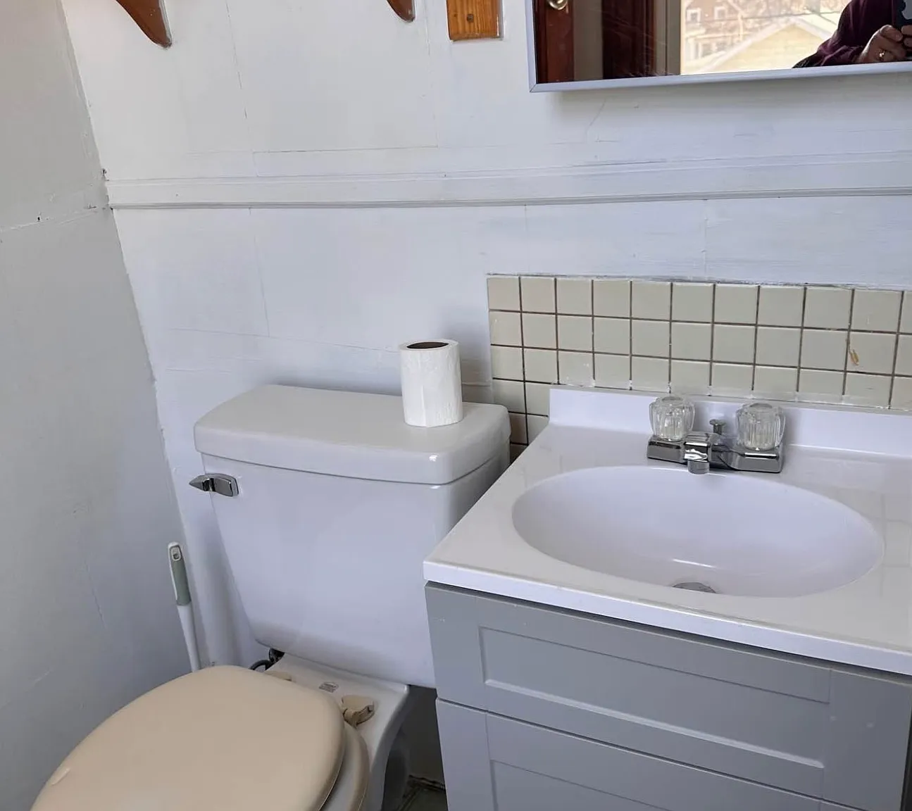 4 bed, 1234 sqft, $1,500 — Photo 2