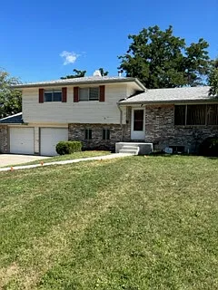 7012 S Cherry Dr