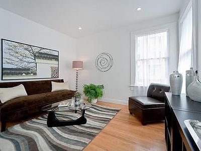 4th image of 3461A 17th St