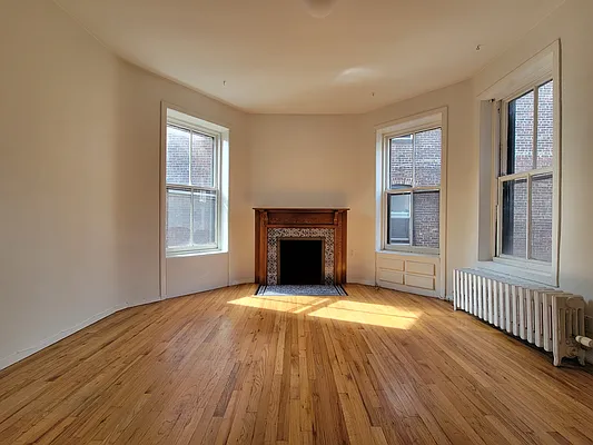 Rented by Realty Collective | media 2