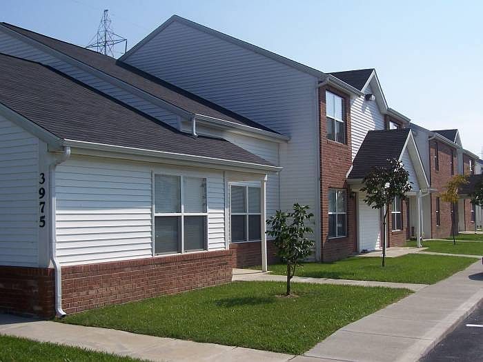 Crosspointe Apartments