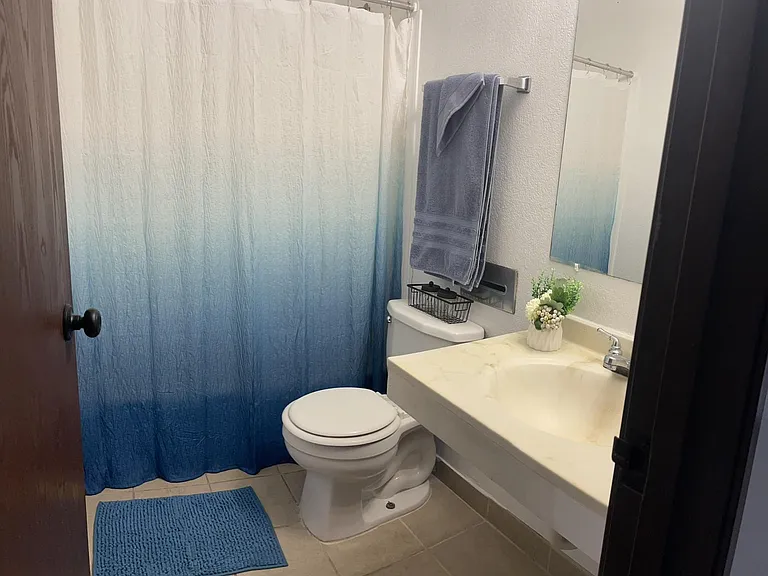 Sunrise Apartments — Photo 18