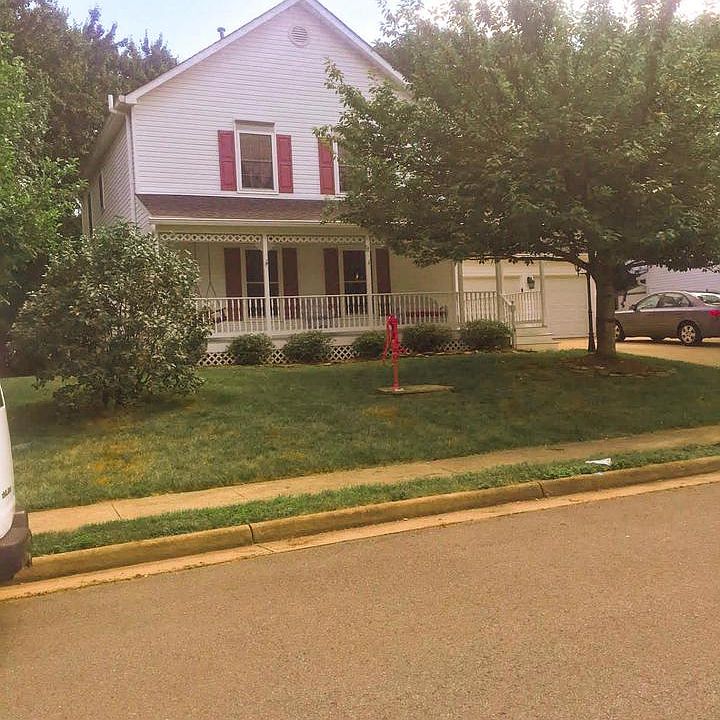 1st image of 207 Cranbrook Dr NE