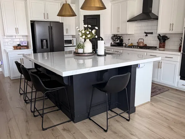 165 Monument Rock Rd, Lake Pt, UT 84074
