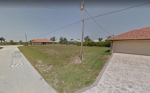 3rd image of 2923 SW 26th Ter